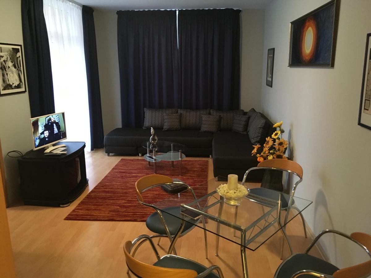 Апартаменты Romai Apartmanhaz Хевиз Экстерьер фото