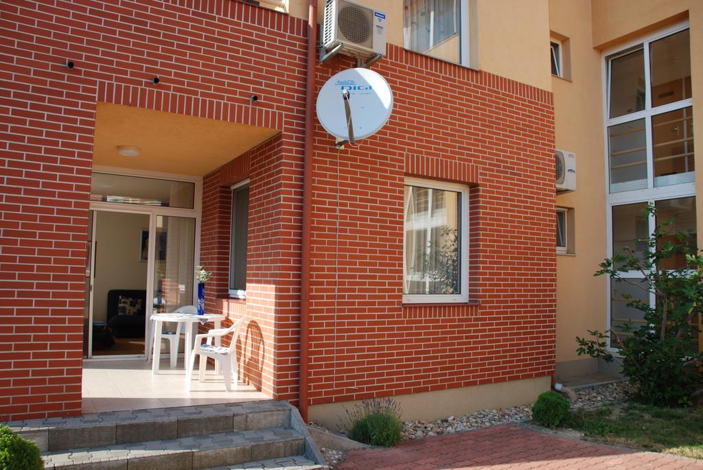 Апартаменты Romai Apartmanhaz Хевиз Номер фото